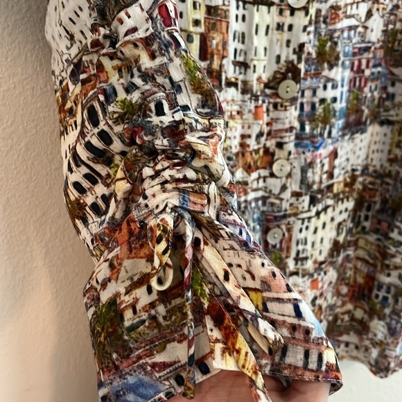 John Mark Multicolor Travel-Inspired Tunic Top | Wire Collar | Size Medium - Picture 6 of 8